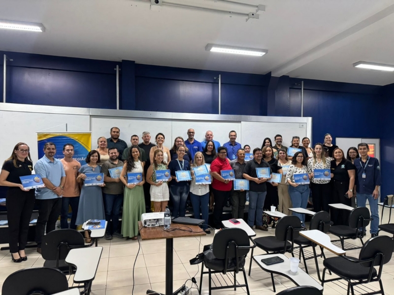 Noticia empresarios-de-andradina-recebem-certificado-do-programa-selo-bem-receber-2025
